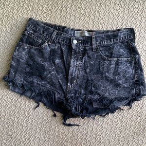 Distressed Levi jean shorts